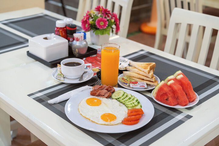 Breakfast/Coffee Service 132 of 147