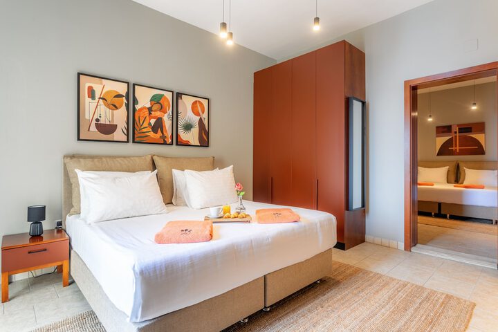 Room 15 of 131