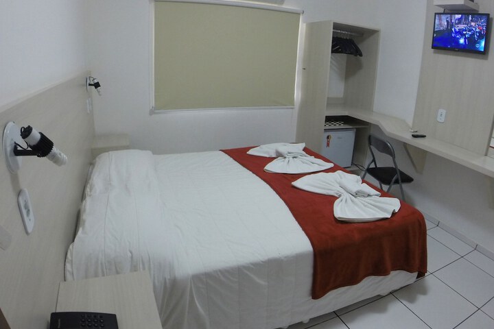 Room 8 of 44