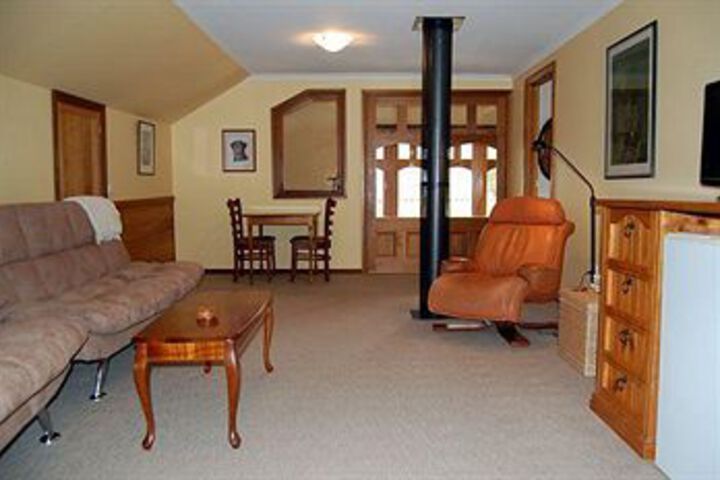 Room 9 of 19