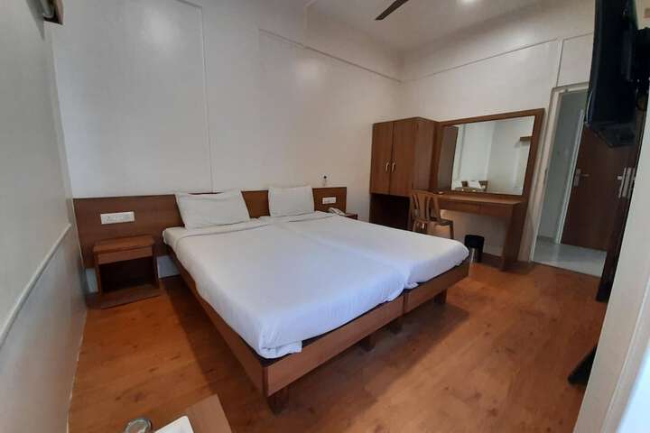 Room 20 of 48