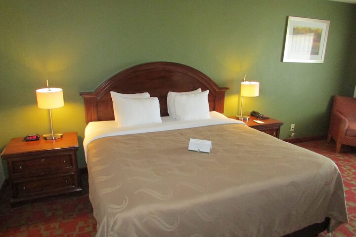Room 6 of 59