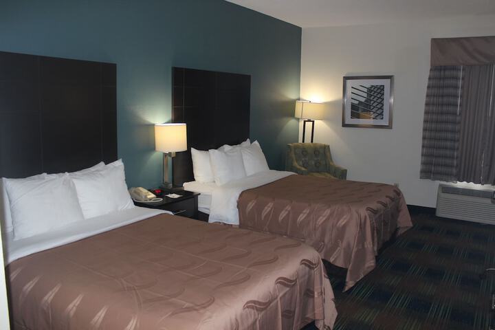 Accessible 2 Double Beds (8 of 10)