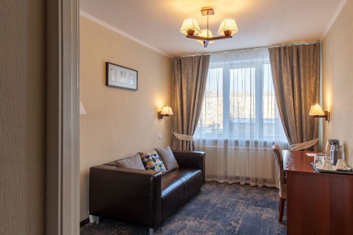 Room 14 of 50