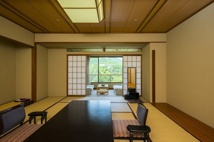 Room 16 of 84