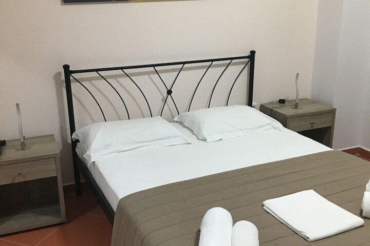 Room 21 of 50