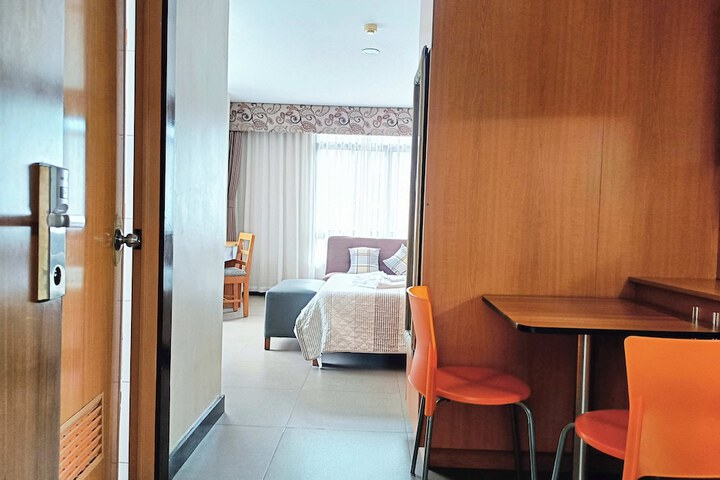 Room 21 of 73