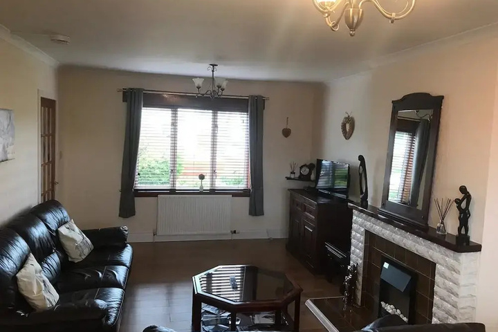 Room 9 of 15