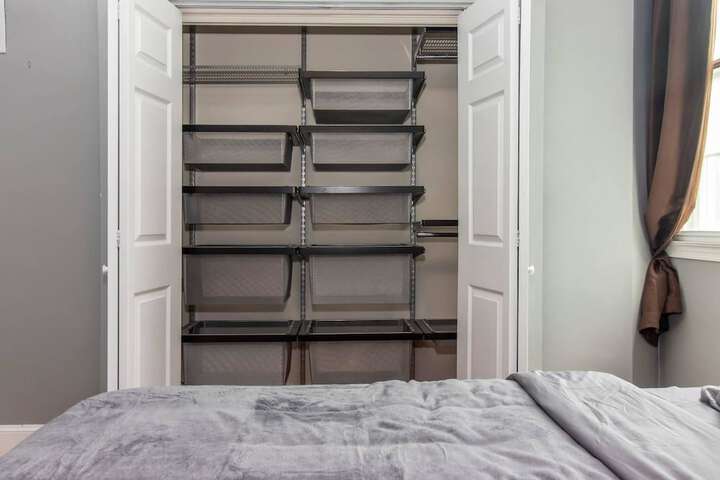 Room 10 of 31