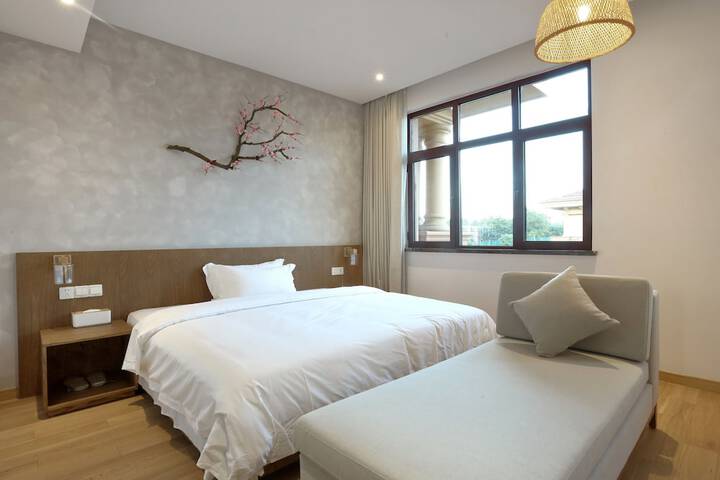 Room 7 of 43