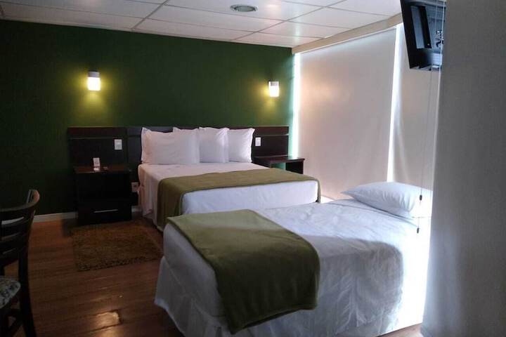 Room 13 of 48
