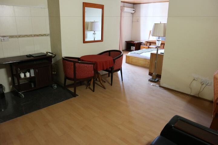 Room 6 of 54