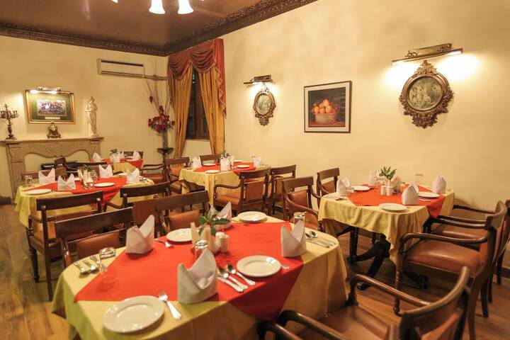 Dining Photos