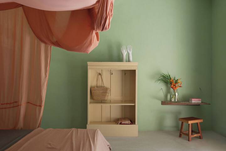 Room 19 of 47
