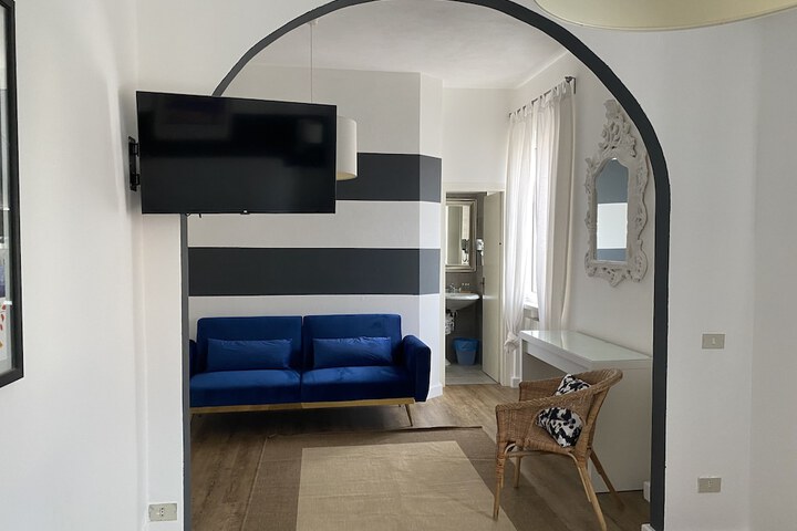 Room 22 of 68
