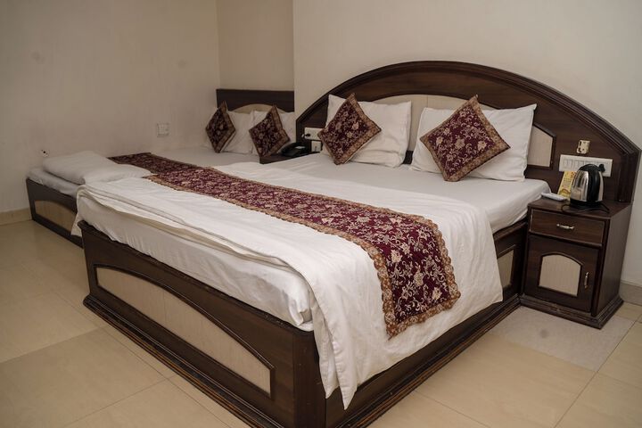 Room 43 of 159