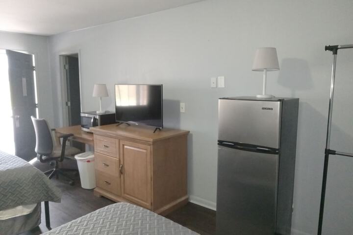 Room 13 of 21