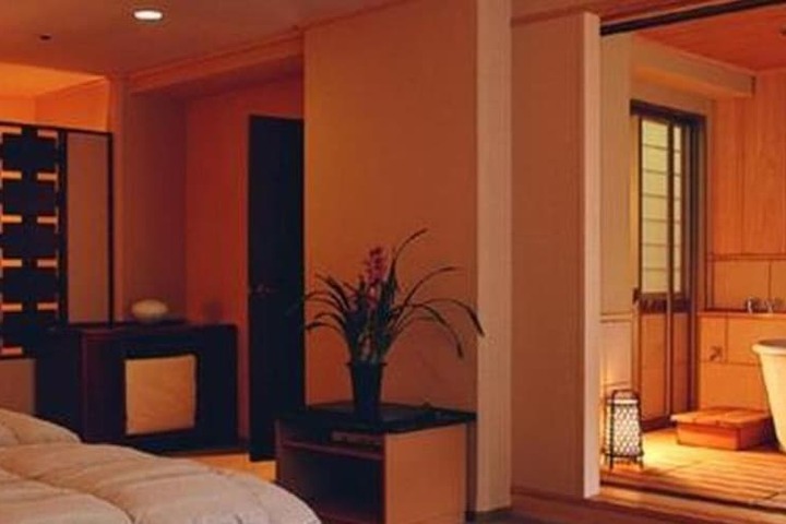 Room 17 of 111