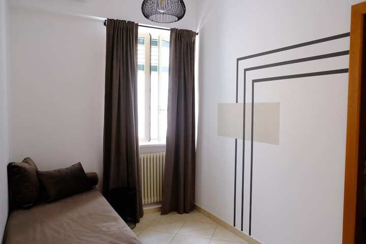 Room 14 of 34