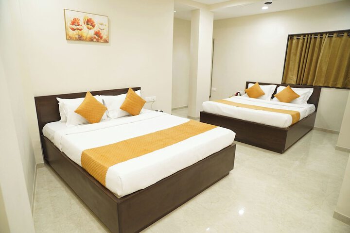 Room 17 of 32