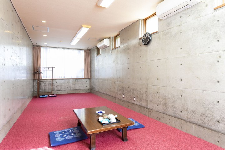 Room 7 of 7