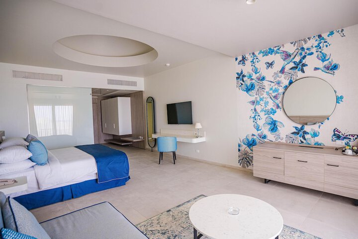 Room 45 of 163