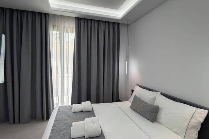 Room 42 of 164