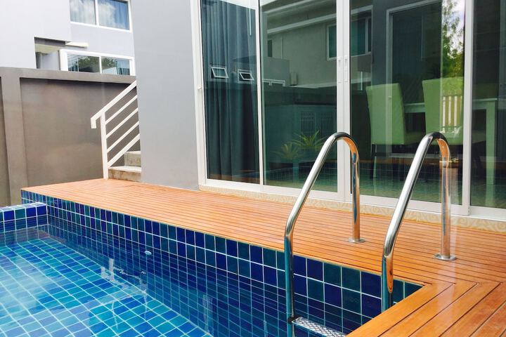 Pool 99 of 138