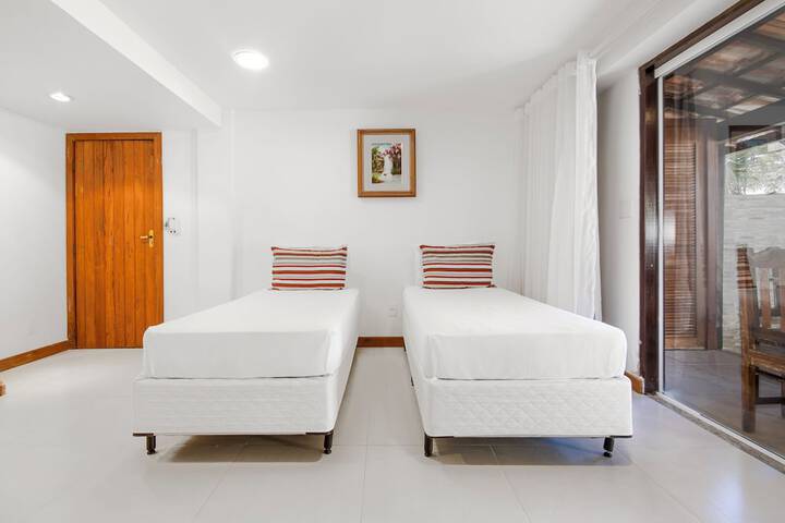 Room 13 of 75