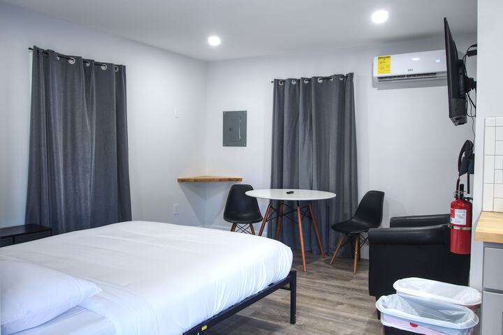 Room 9 of 31