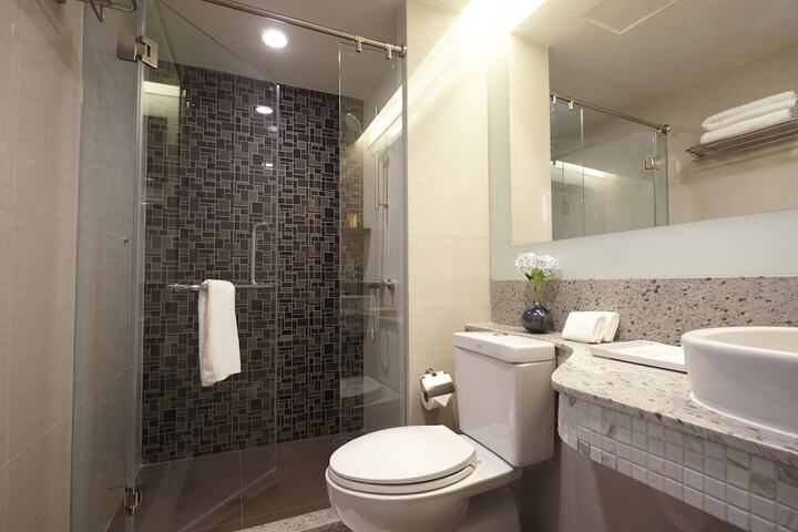 Room 10 of 21