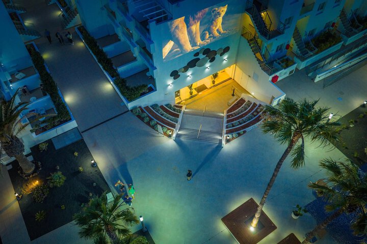 Hotel 276 of 313