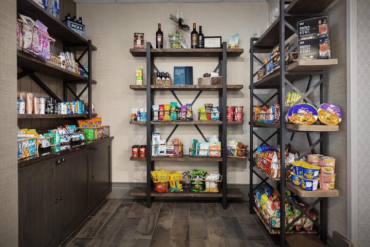Snack bar
