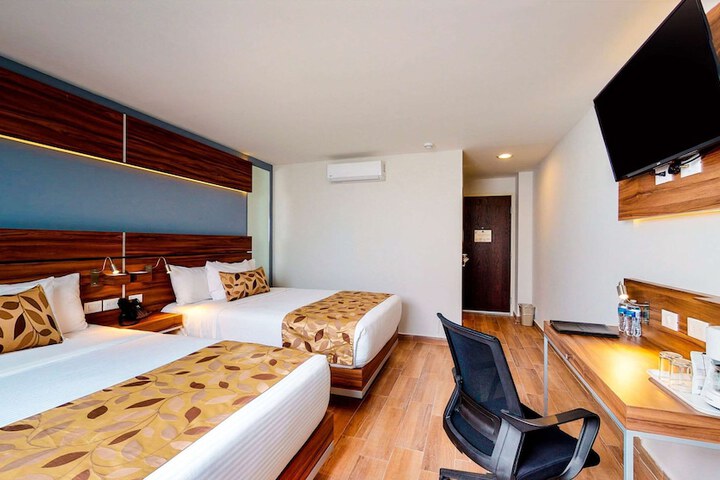 Room 9 of 31
