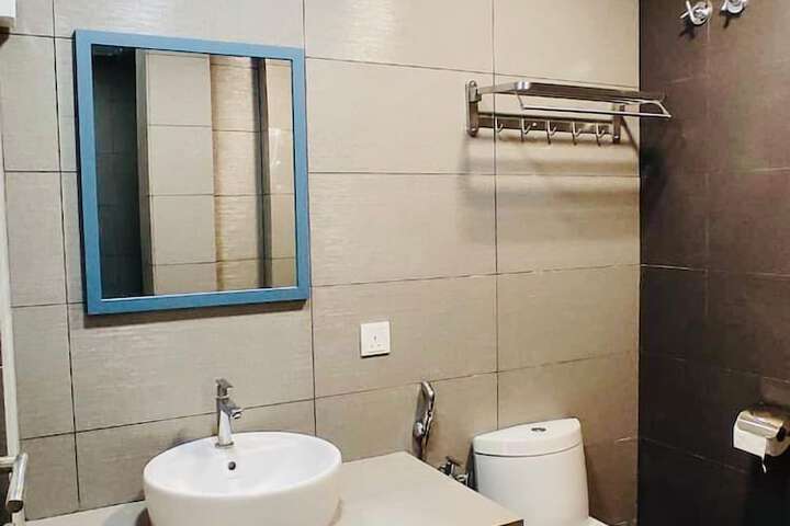 Room 20 of 25