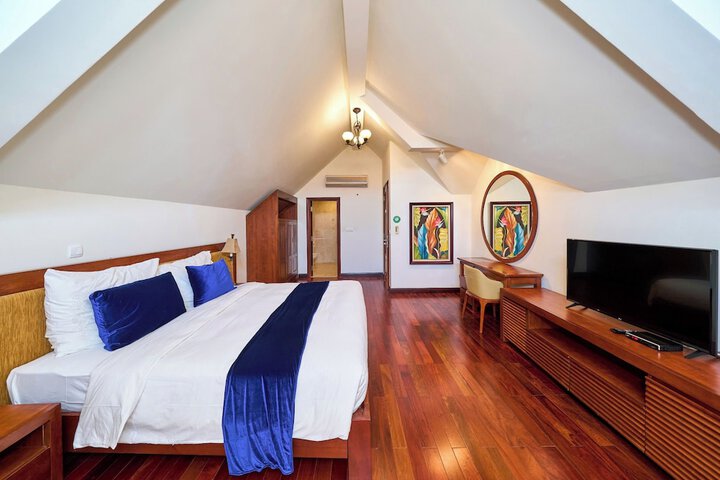 Room 28 of 125