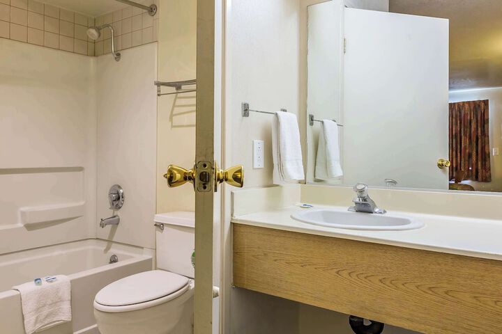 Room 14 of 26