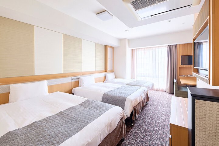Room 14 of 61