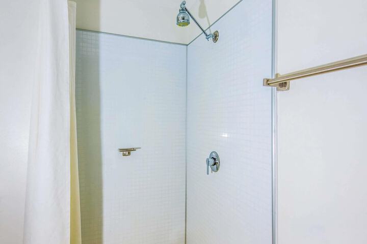 Room 14 of 46