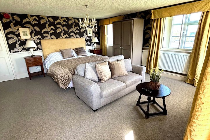 Room 6 of 46