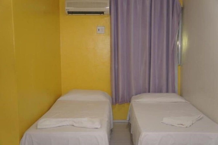 Room 12 of 23