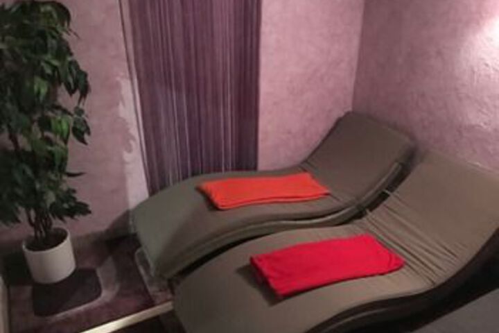 Spa 33 of 34