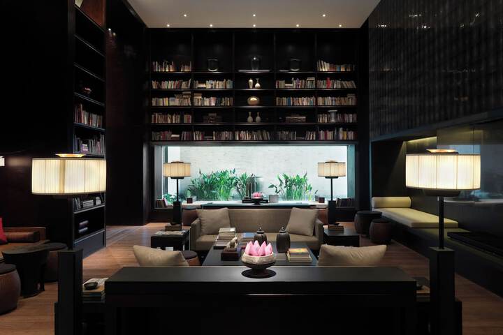 Hotel Interior 122 of 141