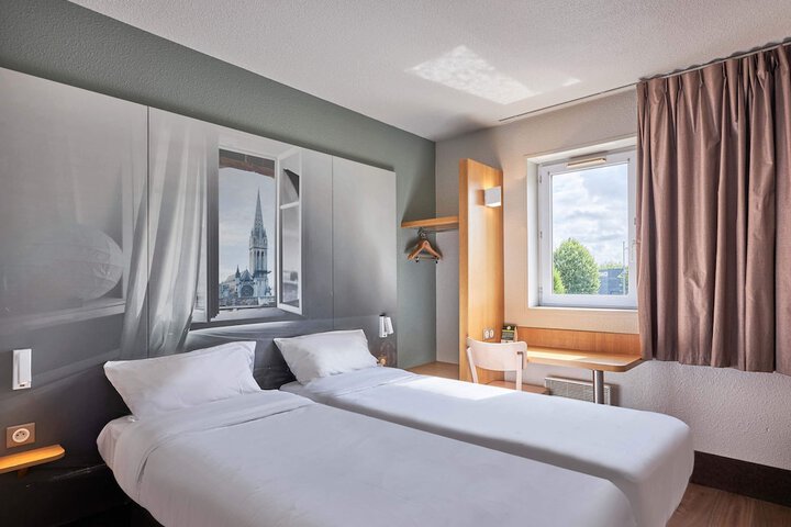 Room 10 of 23