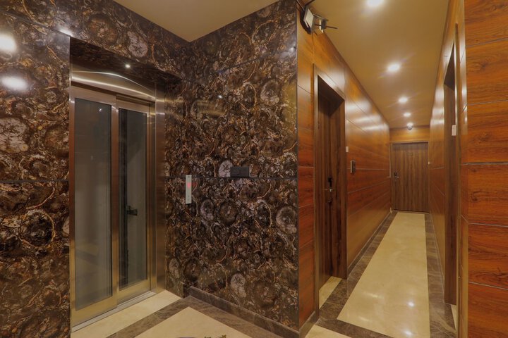 Hotel Interior 6 of 38