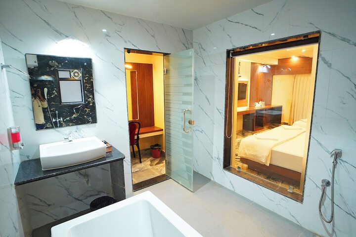 Room 44 of 81