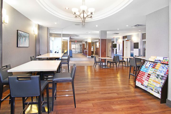 Breakfast/Coffee Service 33 of 48