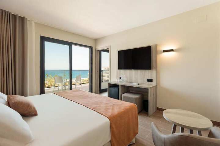 Room 43 of 162