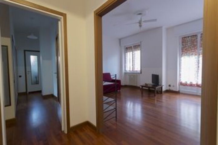 Room 272 of 320