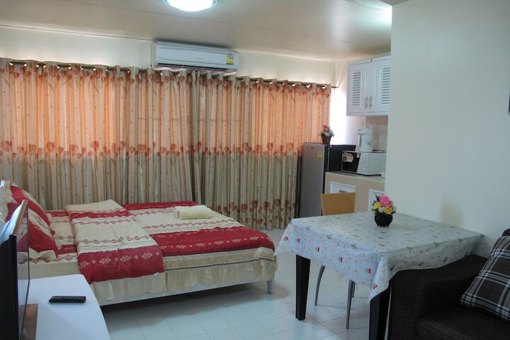 Room 16 of 44
